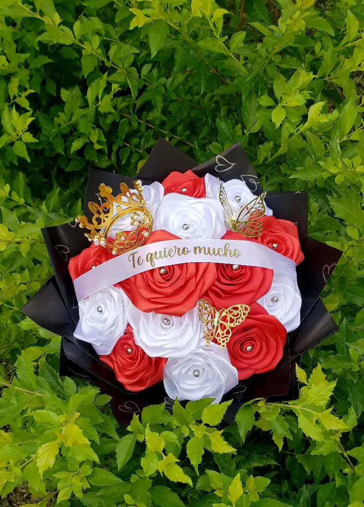 Rosas Eternas Corona 👑 💕