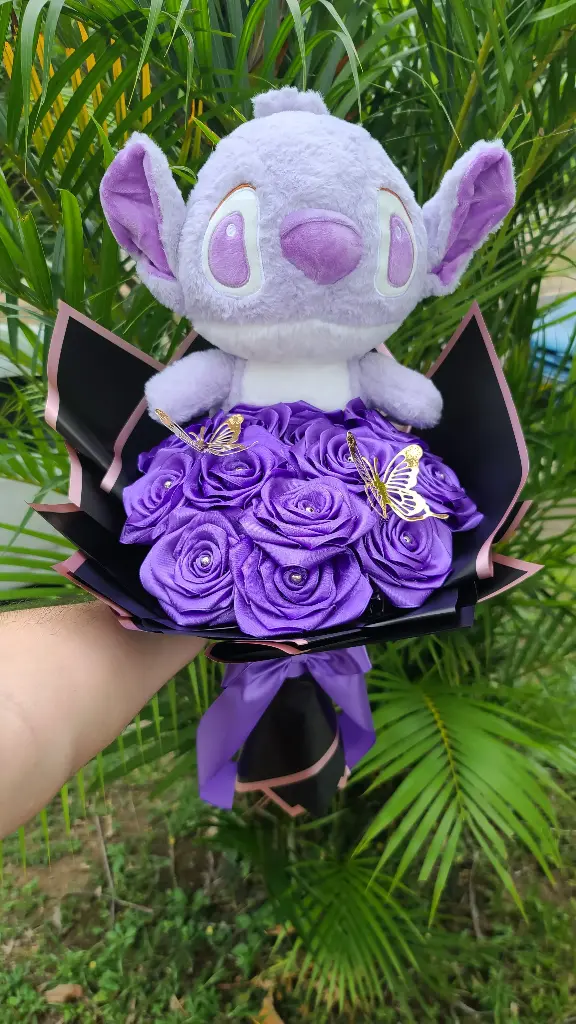 Rosas Eternas Stitch 💜
