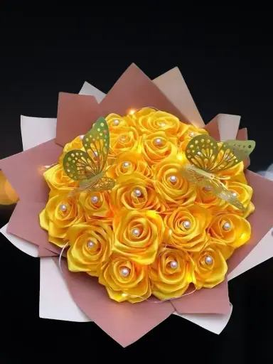 Rosas Eternas y luces 🧡