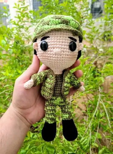 AMIGURUMI SOLDADO 🪖